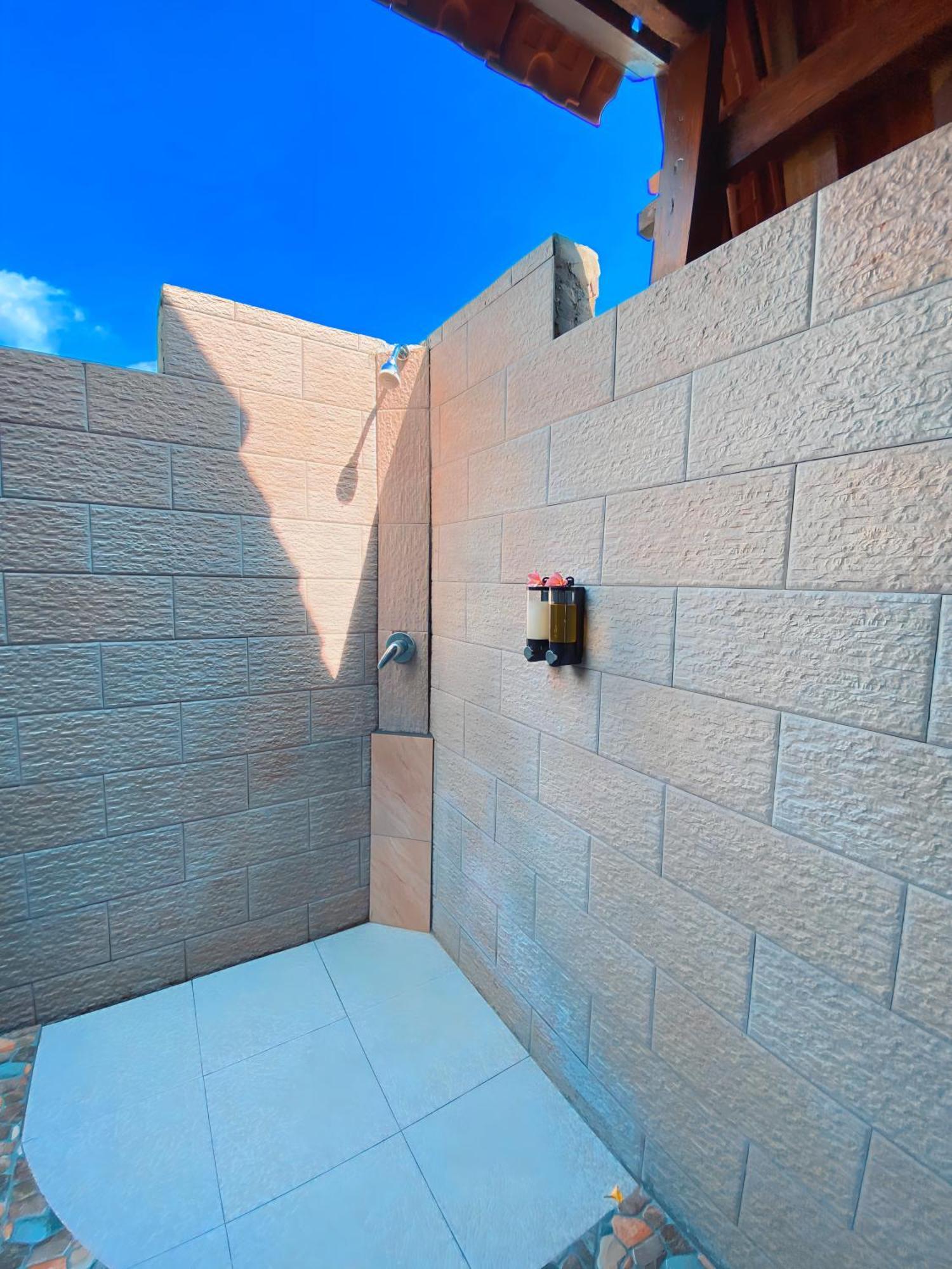 Harta Lembongan Villas Nusa Lembongan  Exterior photo